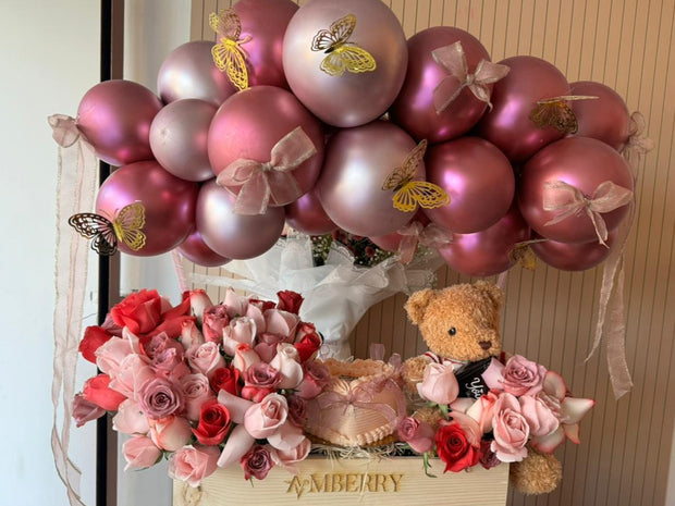 Rosy Hugs & Treats