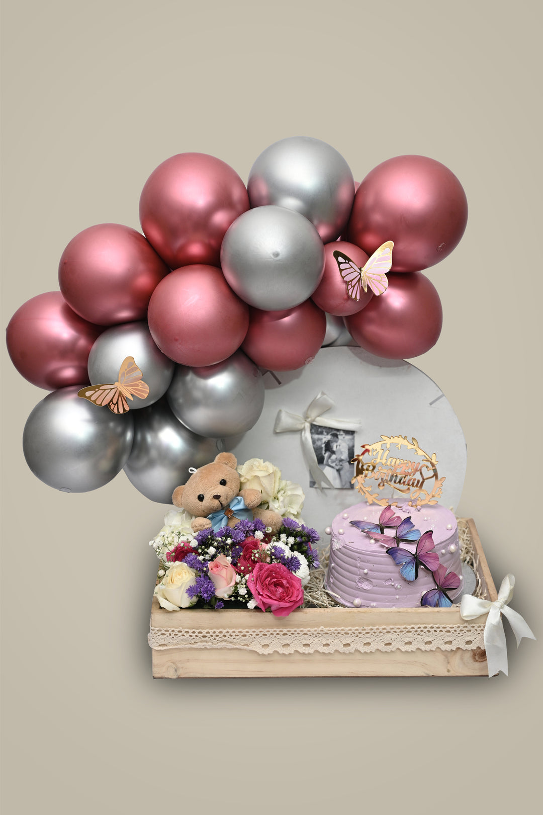 Splendid Cake hamper